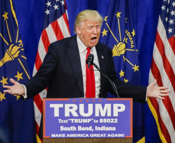 US Republican presidential candidate Donald Trump campaigns in So