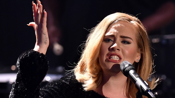 Adele beim RTL-Jahresrückblick 2015