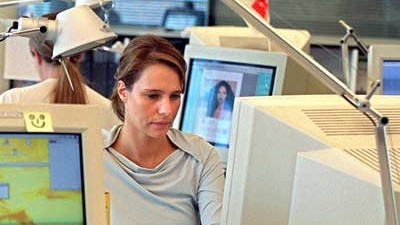 Psychologe im Interview: Großraumbüro: Angestellte fühlen sich beobachtet und sind durch Lärm und Unruhe abgelenkt.