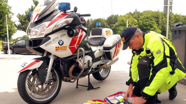 Etterschlag: ASB Freiwillige Motorradstaffel auf der Autobahn