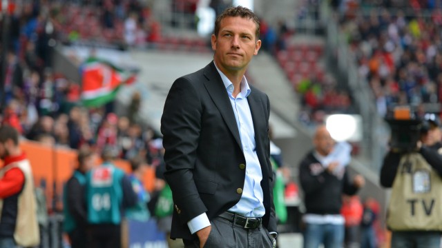 Markus Weinzierl Trainer des FC Augsburg beim Spiel FC Augsburg gegen den Hamburger SV in der erste