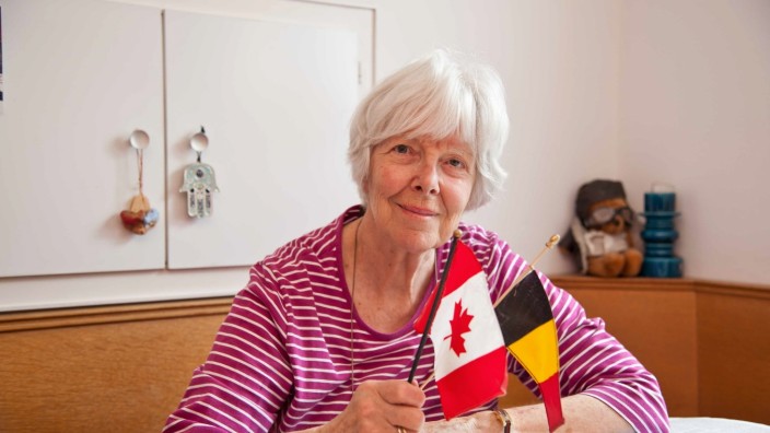 Vaterstetten: In Grenoble lernte Evelyn Rädler ihren Mann Albert kennen, mit dem sie nach Vaterstetten zog. Ihrer Heimat Kanada ist sie sehr verbunden geblieben.