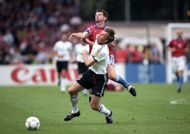 HELMER Thomas Team Deutschland TEAM DEUTSCHLAND EUROPAMEISTER 1996 UEFA Fussball Europameisterschaf; Thomas Helmer 1996 DFB