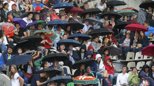 Tennis - French Open - Roland Garros -  Venus Williams of the U.S. v Alize Cornet of France -