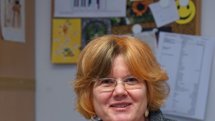 Überschuldung: Die Sozialpädagogin Elisabeth Heinz arbeitet seit sieben Jahren bei der Schuldnerberatung der Caritas in Unterschleißheim.