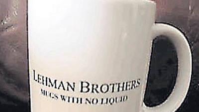 Lehman-Brothers-Produkte bei Ebay: "Der Letzte-macht-das-Licht-aus-Humor": Lehman-Brothers-Tasse bei Ebay