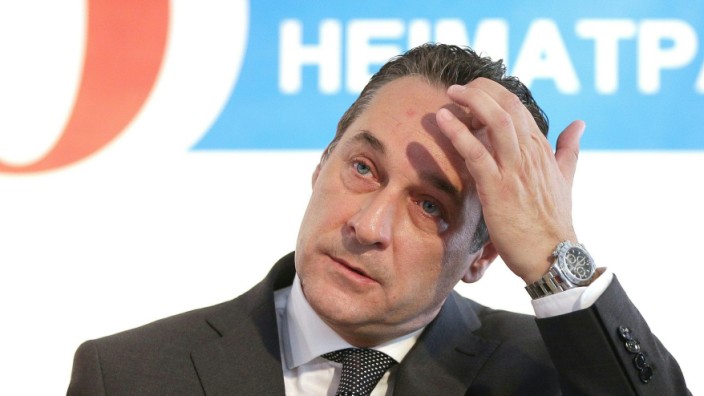 Österreich: "Unregelmäßigkeiten": Strache ficht das Ergebnis der Wahl an.