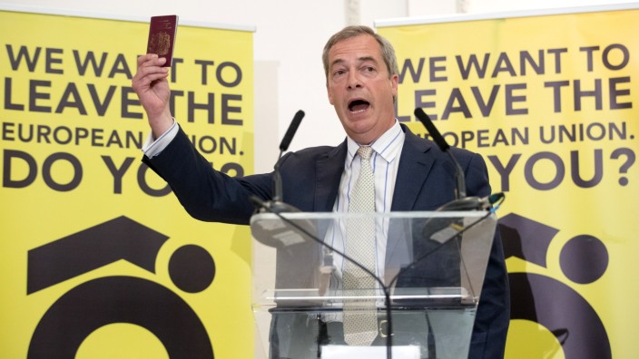 Nigel Farage And Liam Fox Speak At A Grassroots Out! Rally
