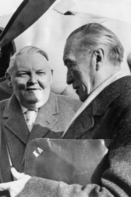 Konrad Adenauer (re.) und Ludwig Erhard, 1962