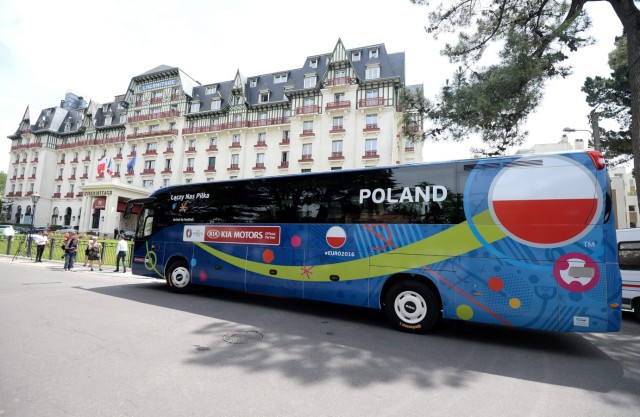 Polish national soccer team at the hotel in La Baule