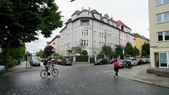Wohnen in München: Schon aufgewertet: Ganze Straßenzüge, wie hier die Juta- und die Horemansstraße, fallen nicht mehr unter die Erhaltungssatzung.