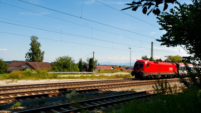 Kirchseeon: Wenn mit dem Brenner-Basistunnel 400 Züge an einem vorbeirattern, wie das in Aßling der Fall wäre, wird das ohne Lärmschutz schnell unerträglich.