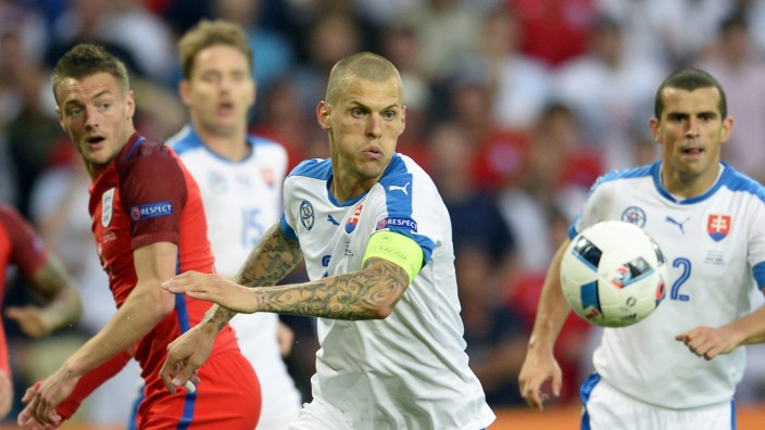 EURO 2016 - Group B  Slovakia vs England