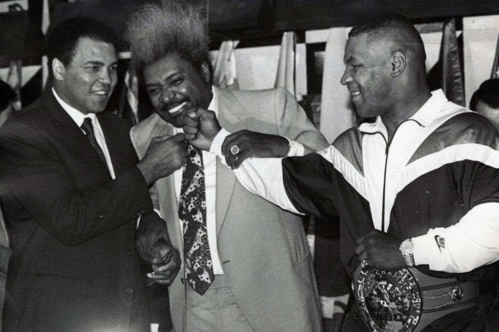 Boxing Boxeo Muhammad Ali Ali con Don King y su colega Mike Tyson 1988 Foto Archivo Agencia EL; Mike Tyson Don King