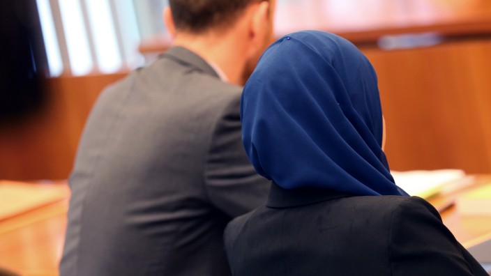 Muslimische Jurastudentin klagt wegen Kopftuch