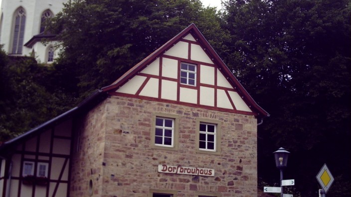Lebensart: Das Brauhaus im unterfränkischen Schönau, das eine Schrotmühle aus dem 19. Jahrhundert beherbergt, gehört zu den eher unbekannten Braustätten in Bayern.