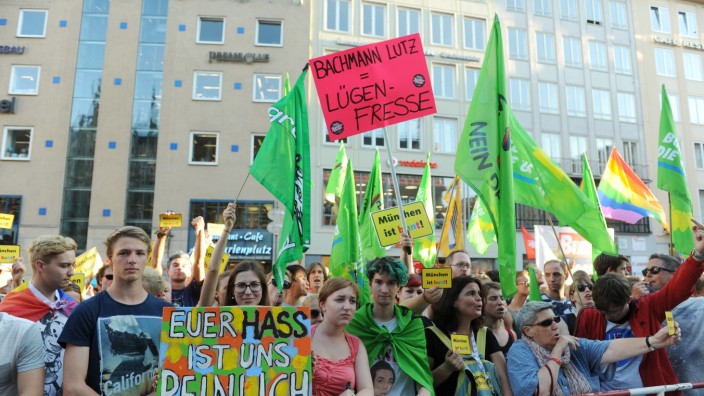 Demonstration gegen Pegida Kundgebung in München, 2015