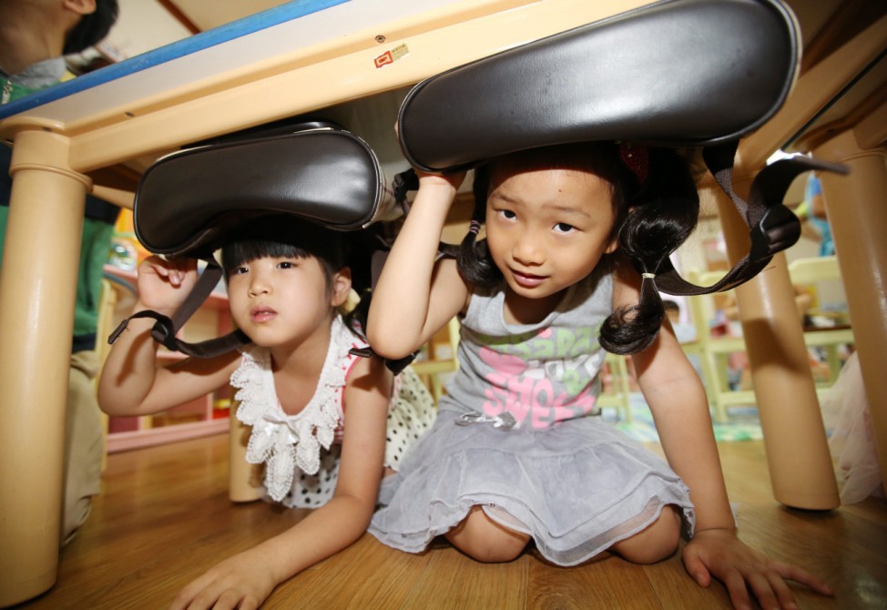 Anti-quake drill at kindergarten in Gwangju