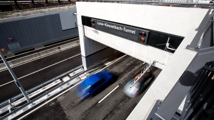 Eröffnung bzw. erster Tag in Betrieb: Luise-Kiesselbach-Tunnel