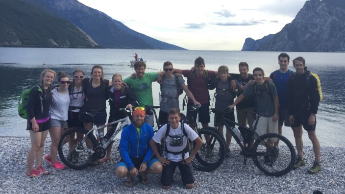 Gymnasium Kirchseeon Gipfelstürmer P-Seminar mit Stefan Mühlfenzl Alpencross mit Mountainbikes