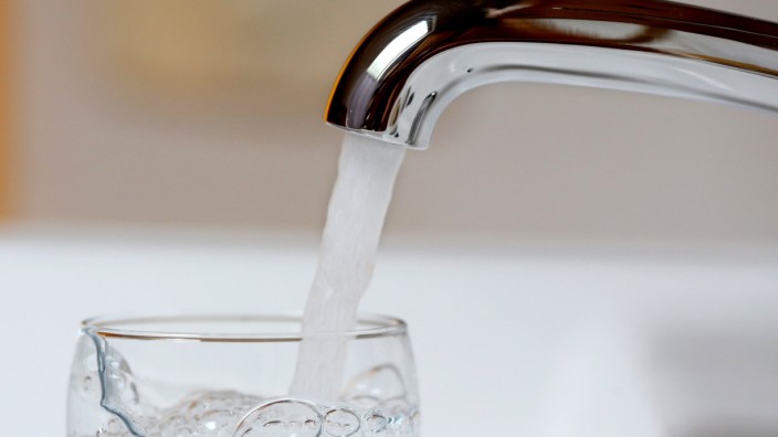 Poing: Leitungswasser wird in Teilen des Landkreises teurer.