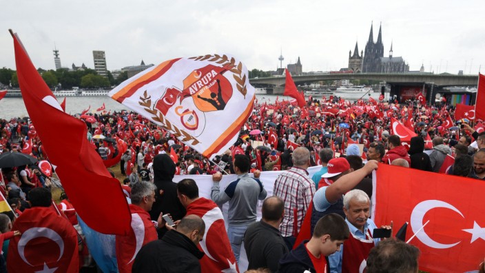 Demo von Erdogan-Anhängern in Köln