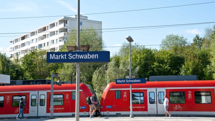 Markt Schwaben: Seit Jahrzehnten hoffen Verantwortliche im Landkreis darauf, dass zusätzliche Gleise zwischen München und Markt Schwaben gebaut werden.