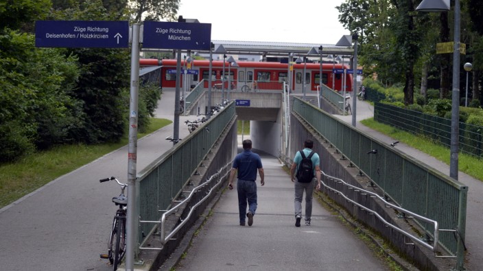 Pendler: S-Bahnhof Fasanenpark in Unterhaching. Hier könnte die U-Bahn enden.