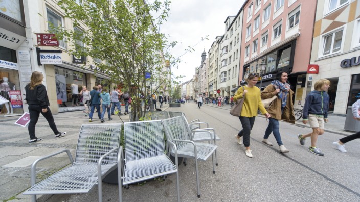 Münchner Innenstadt: Die Sendlinger Strasse wird für ein Jahr als Test zur Fußgängerzone umfunktioniert.