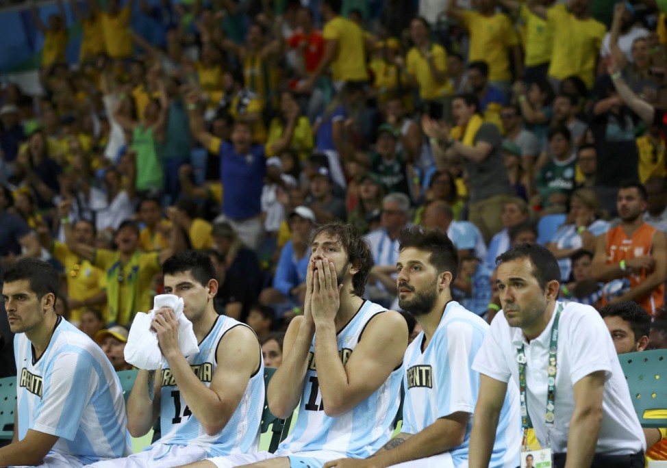 Basketball - Men's Preliminary Round Group B Argentina v Brazil