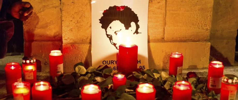 Am 7 Januar vor neun Jahren starb Oury Jalloh bei einem Brand in einer Dessauer Polizeizelle Die U