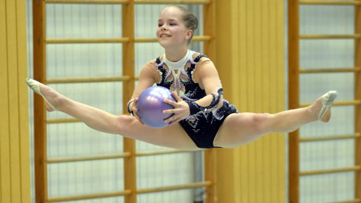SZ-Serie "In den Startlöchern": Die 14-jährige Cornelia Dechant ist ein Ausnahmetalent. Sie liebt die Wettbewerbe, in denen sie zeigen darf, was sie kann.