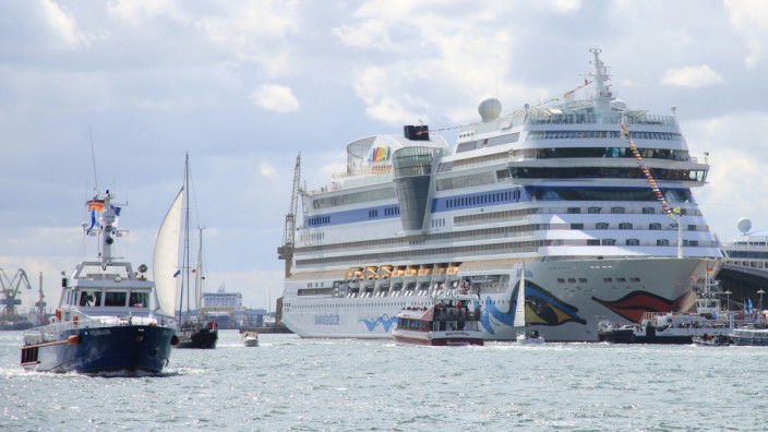 Hanse Sail 2016: AIDA Cruises zwei Schiffen zu Gast