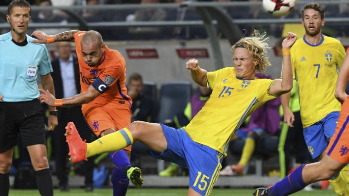 Holländische Nationalelf: Vieles ist neu bei den Holländern, aber Wesley Sneijder ist immer noch da - gegen Schweden traf er zum 1:1.