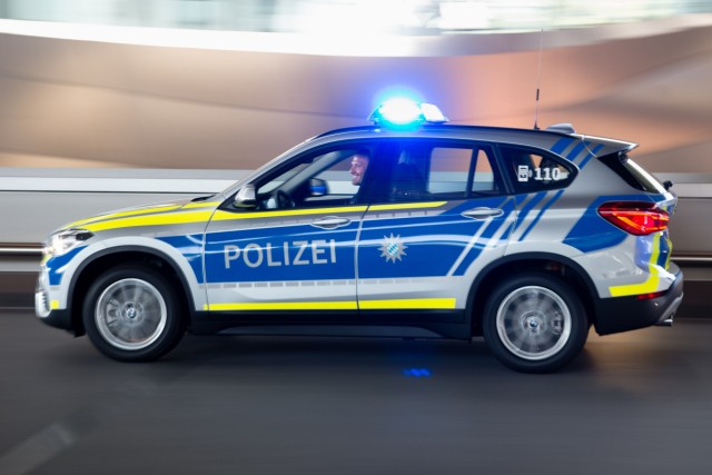 Blaue Dienstautos für die bayerische Polizei