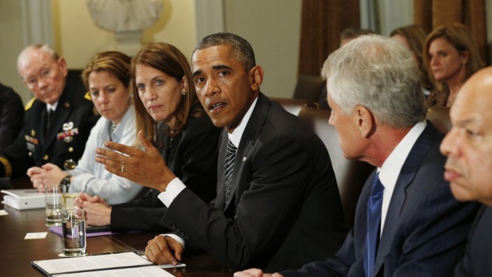 U.S. President Obama holds a meeting with cabinet agencies coordinating the government's Ebola response in the Cabinet Room of the White House in Washington