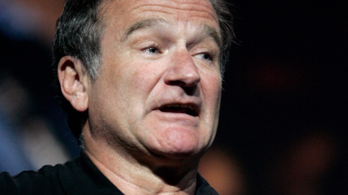 Robin Williams performs during Consumer Electronics Show in Las Vegas
