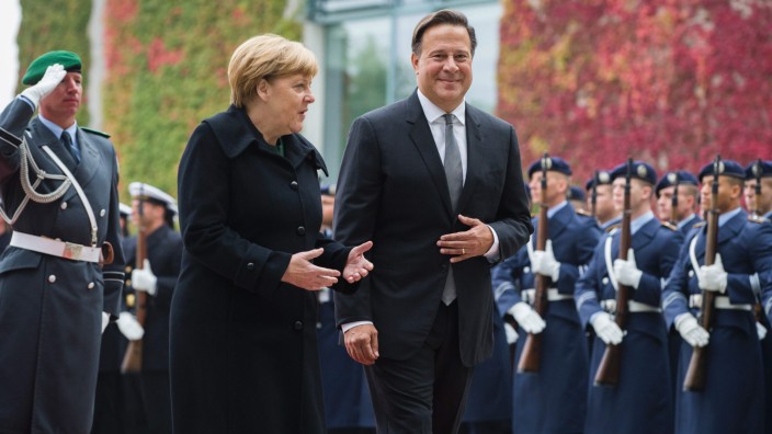 Staatsbesuch: Keine Unterschrift: Panamas Präsident Varela mit Merkel in Berlin.