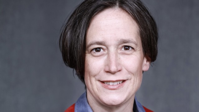 Kinderehen: Petra Follmar-Otto ist Leiterin der Abteilung Menschenrechtspolitik Inland/Europa am Deutschen Institut für Menschenrechte. Sie beschäftigt sich unter anderem mit Folterprävention und den Formen moderner Sklaverei.
