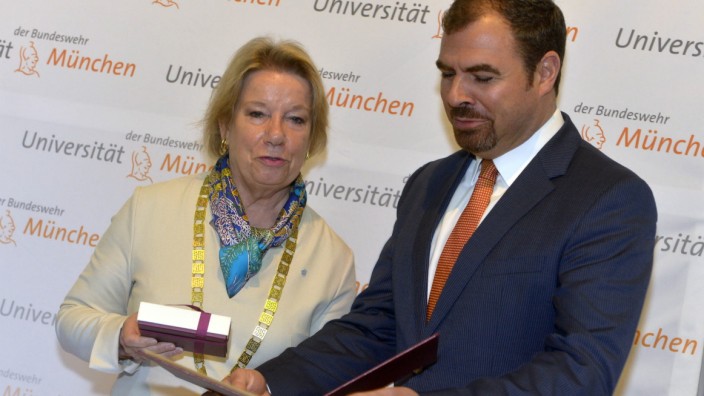 Neubiberg: Universitätspräsidentin Merith Niehuss und der CSU-Bundestagsabgeordnete Florian Hahn.