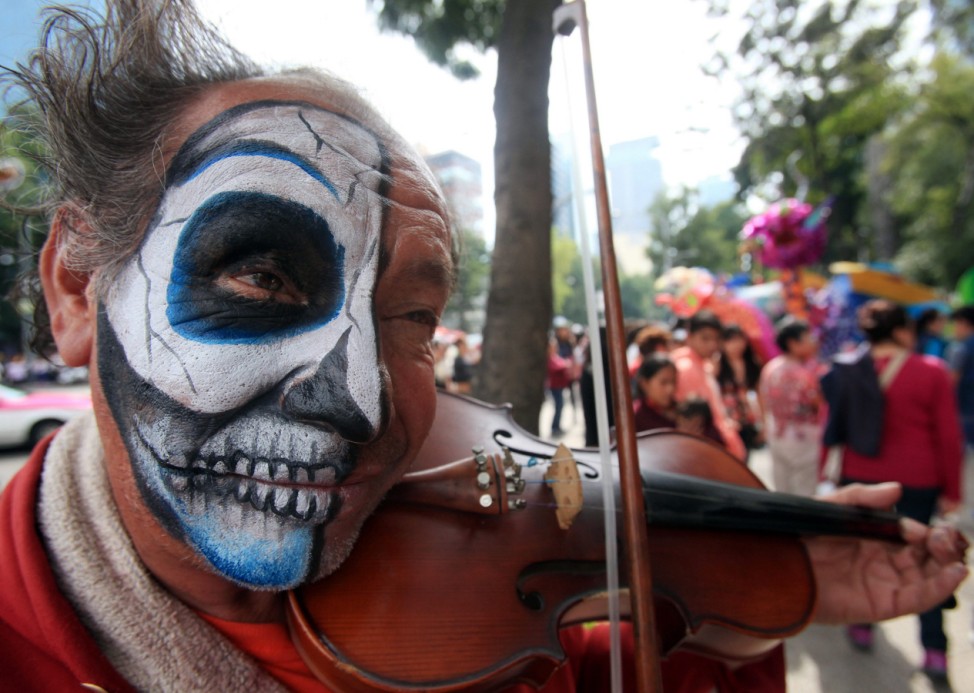 Third national parade of Catrinas and Catrines in Mexico City