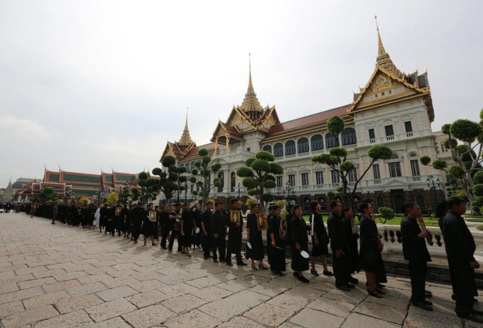 Thai people mourn late King Bhumibol Adulyadej