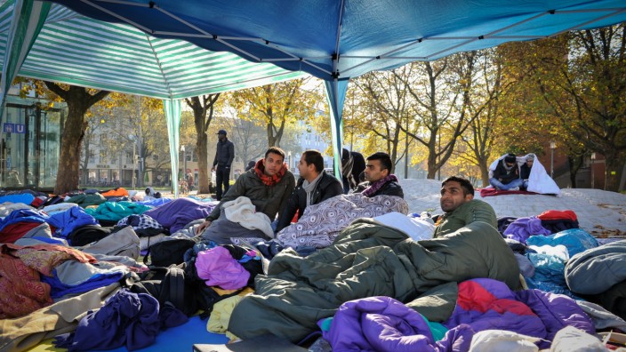 Protest: Am Sendlinger Tor campieren wieder Flüchtlinge.