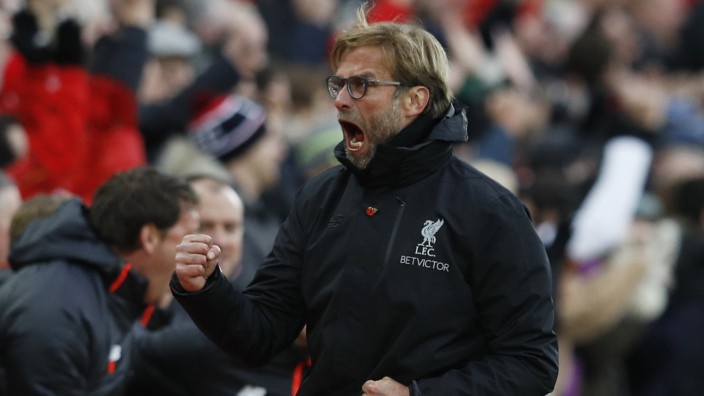 Liverpool manager Juergen Klopp celebrates after Philippe Coutinho scored their second goal