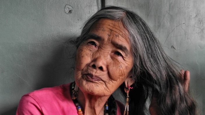 Die Dornenlady der Philippinen: "Nur Feiglinge haben kein Tattoo", sagt Whang Od.