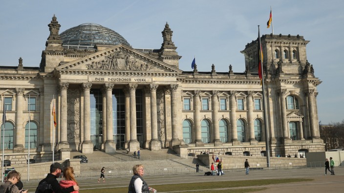 (FILE) 70 Years Since WW2: Overlay Images Show Then And Today Reichstag Debris; Berlin 45 und danach - Slider