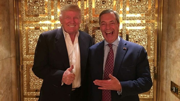 Zwei Populisten, ein neues Wort: Brexit-Anführer Nigel Farage (rechts) und der designierte US-Präsident Donald Trump.