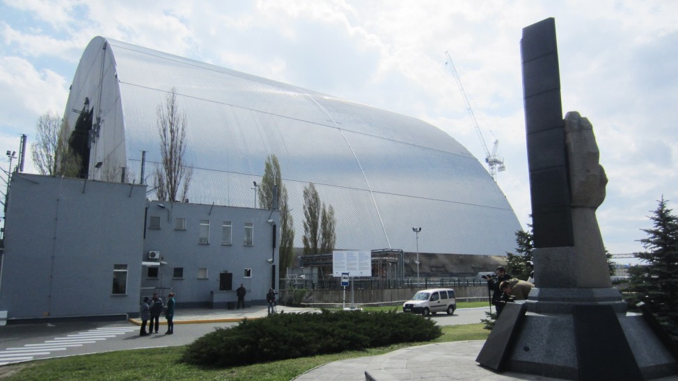 Hülle für Atomkraftwerk Tschernobyl