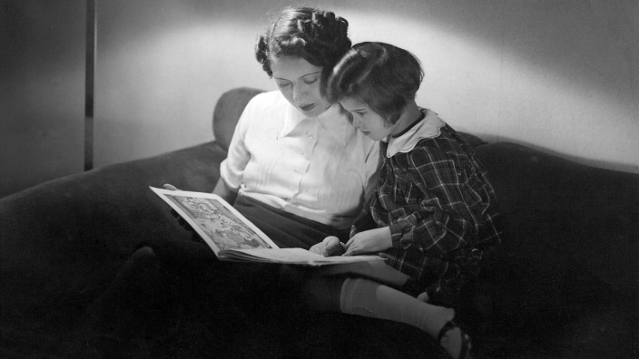 Vorlesen, 1937