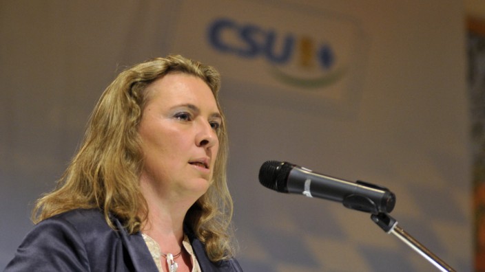 Staatsregierung: Kerstin Schreyer sitzt seit 2008 für die CSU im Landtag. Mit Integration hatte sie bislang nicht viel zu tun, aber sie gilt als ehrgeizig.